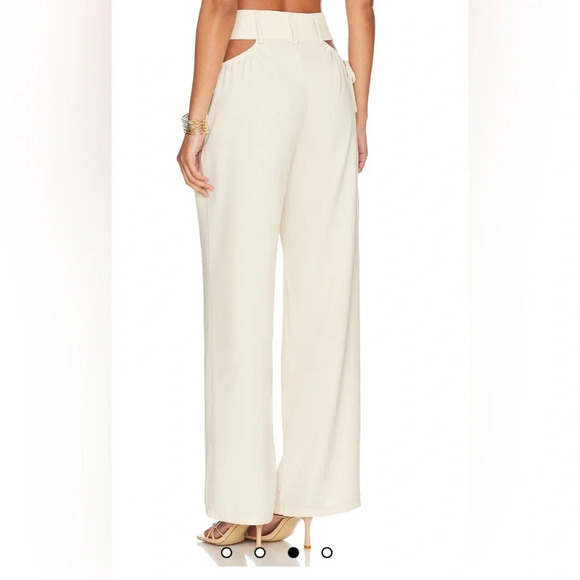 Superdown Benny Cut Out Pants in Beige sz M - Picture 3 of 6